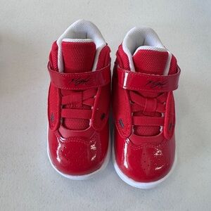 Nike Jordan Max Aura 4 - Red - size 7